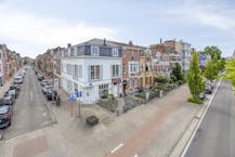 Karaktervolle driegevelwoning met commerciële ruimte in hartje Vilvoorde