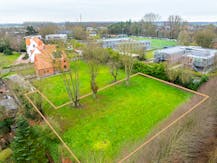 Exclusief stuk bouwgrond van 1.536m² te koop in Ieper