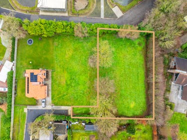 Exclusief stuk bouwgrond van 1.536m² te koop in Ieper