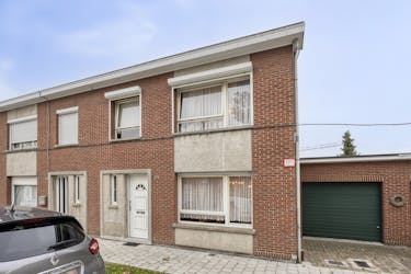 Huis met 3 slaapkamers en garage te koop in Berendrecht! 