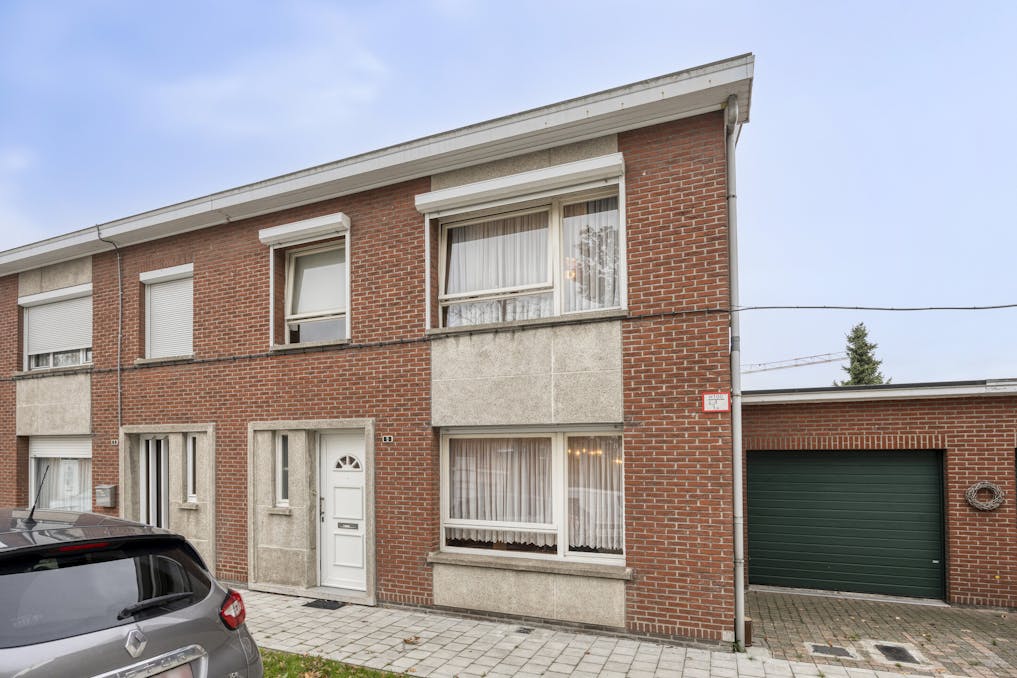 Huis met 3 slaapkamers en garage te koop in Berendrecht! 