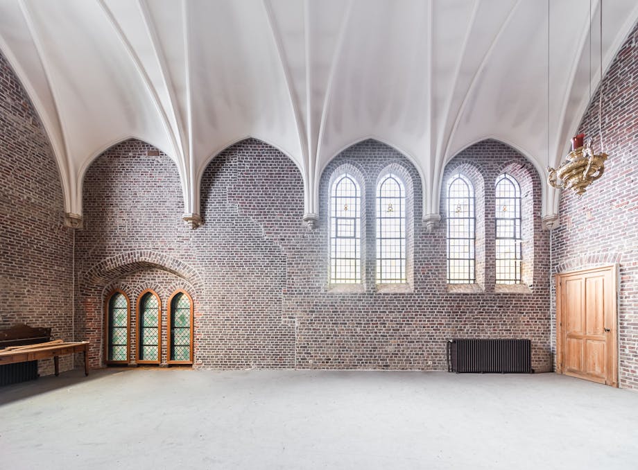 Office of approx. 341 m² in Holy Offices for rent in Roeselare