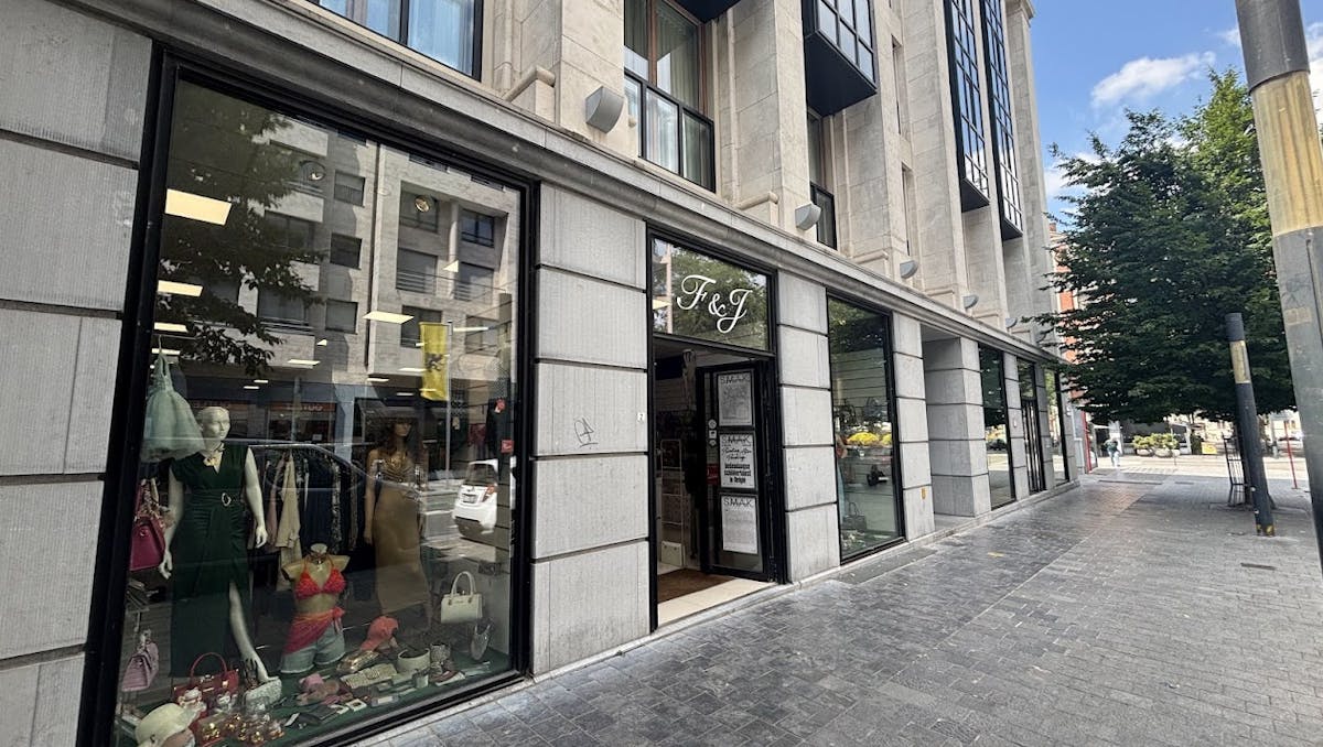 Uniek handelspand te huur in hartje Kortrijk