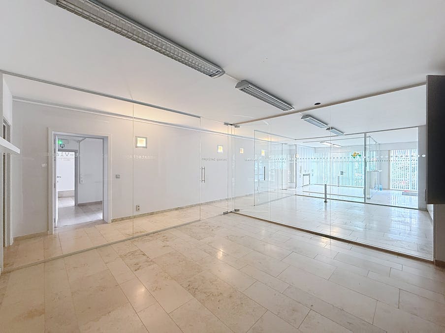 Bureau à vendre près du centre de Courtrai