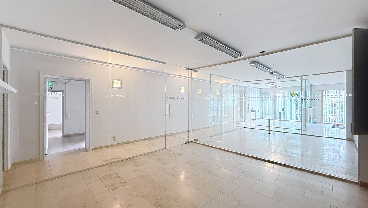 Bureau à vendre près du centre de Courtrai