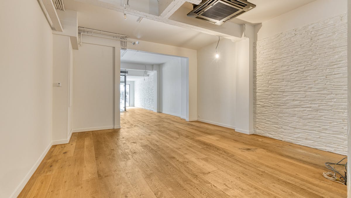 Commercieel pand (125m²) te huur op toplocatie in de Lippenslaan