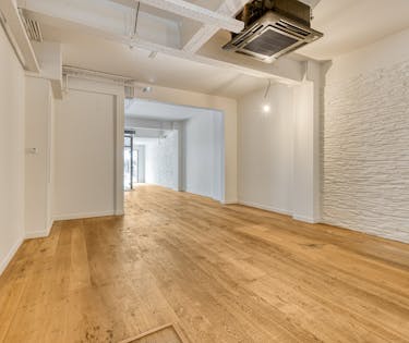 Commercieel pand (125m²) te huur op toplocatie in de Lippenslaan