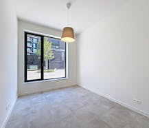 Gelijkvloers BEN-appartement met tuin te huur op Linkeroever