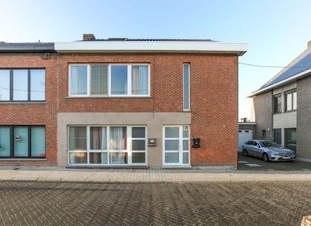 Instapklaar appartement met 4 slaapkamers te Mechelen