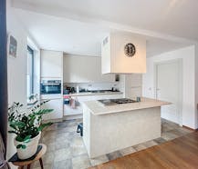 Ruim duplexappartement in centrum Maaseik