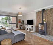 Prachtige driegevelwoning met 3 slaapkamers, inpandige garage en grote zonnige tuin in Wolvertem !