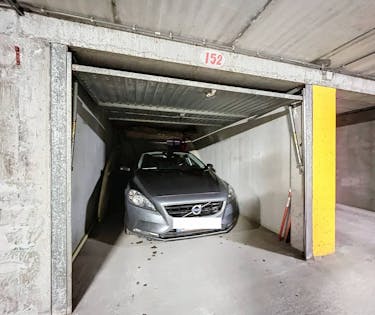 Garagebox te koop op het Hendrikaplein