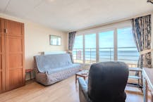 Studio met prachtig frontaal zeezicht te koop te Middelkerke