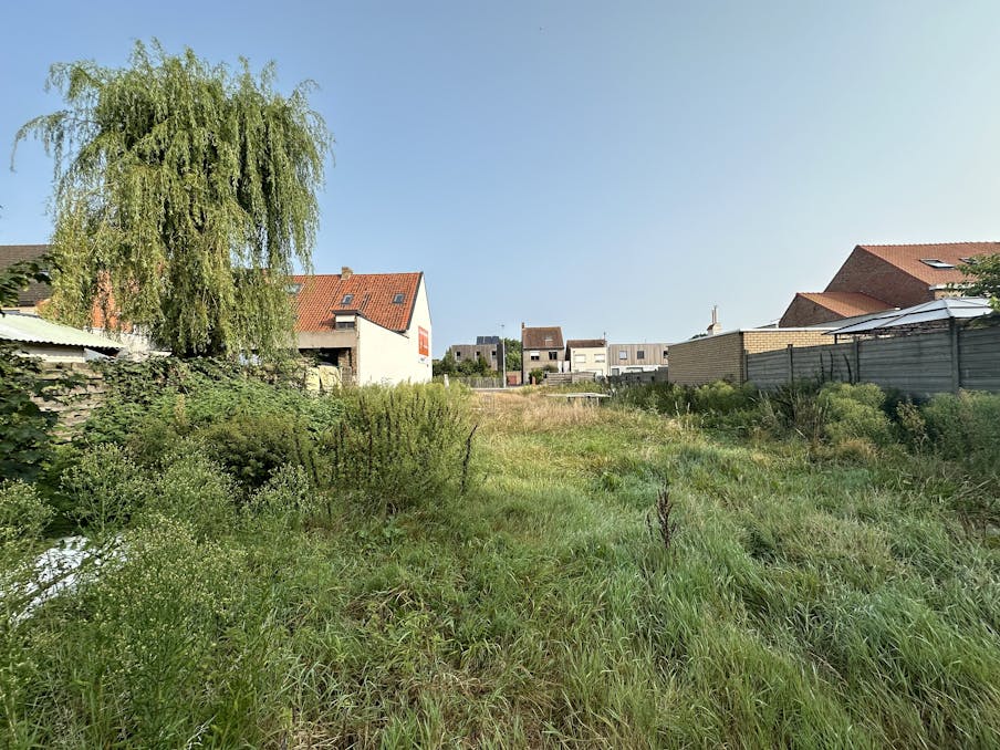 Zongerichte bouwgrond (662m²) te Oostduinkerke-Dorp