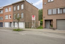 Rustig gelegen bouwgrond te koop in Neder-Over-Heembeek