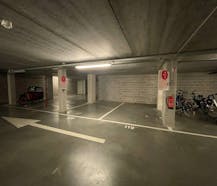Afgesloten ondergrondse staanplaats (nr. 120) nabij Brugge