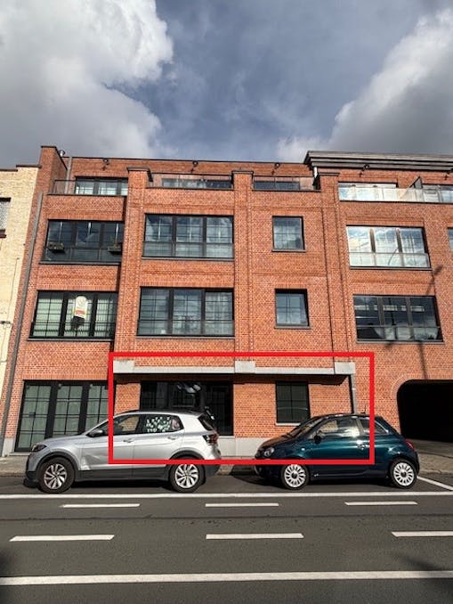 Eeklo Centrum: Instapklaar 1-slaapkamerappartement met garagebox