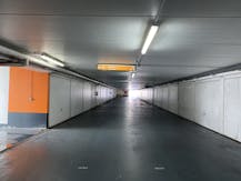 Centraal gelegen garagebox te huur Oostende