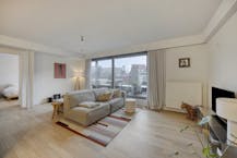 Appt moderne 2 ch avec grande terrasse & parking