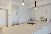 Appt moderne 2 ch avec grande terrasse & parking