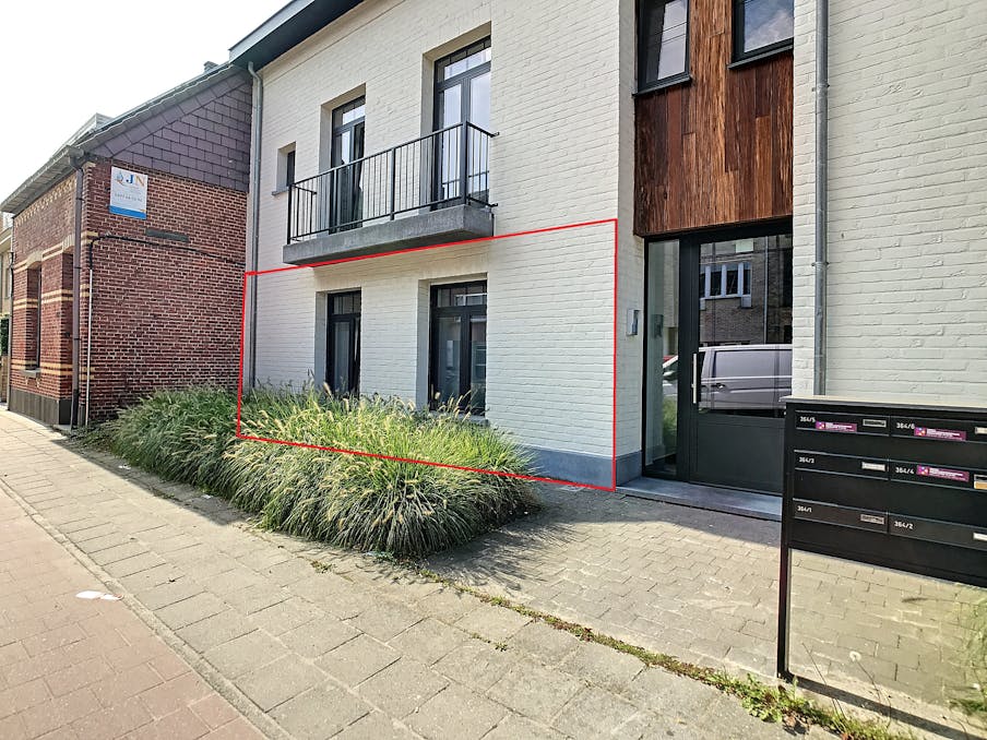 Ruim gelijkvloers appartement te huur in centrum Kalmthout!