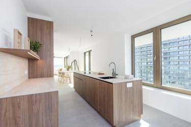 TROON 17 te Oostende