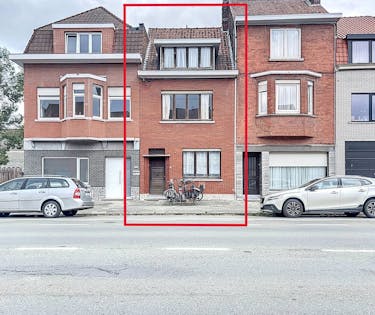 Te renoveren woning te koop in Kortrijk!