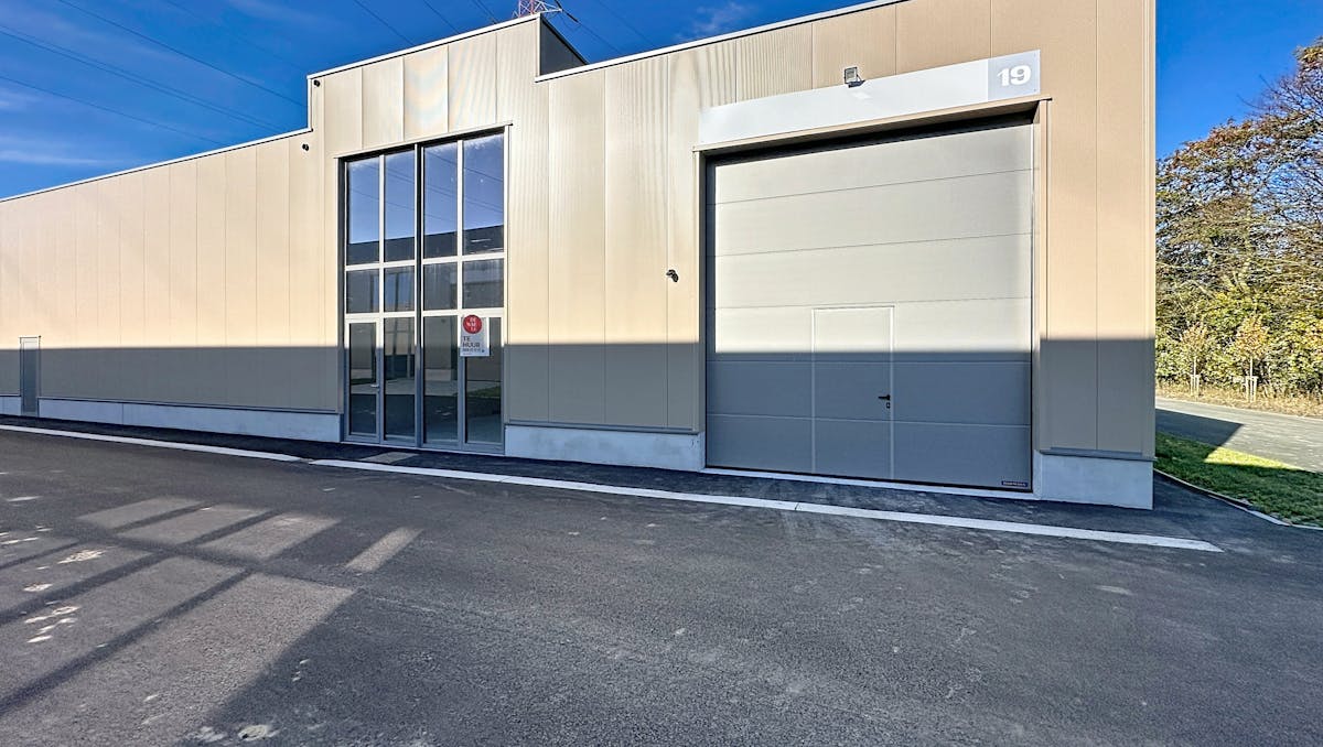 KMO-unit van ca. 185 m² te huur in Wevelgem