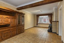 Te renoveren huis met 3 kamers te koop in Ooigem