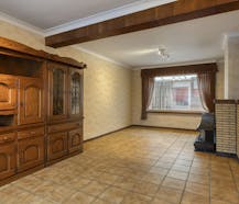 Te renoveren huis met 3 kamers te koop in Ooigem