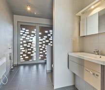 Centraal gelegen kantoor/ handelspand met woonst (300 m²) te Gistel