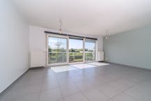 Appartement met 2 slaapkamers en parking te Veurne.