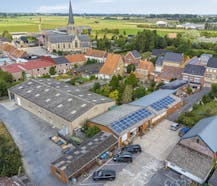 Bedrijfsgebouw met woonst te koop in Vleteren