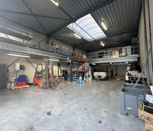 Ruime loods van 163 m² te huur - Pathoekeweg