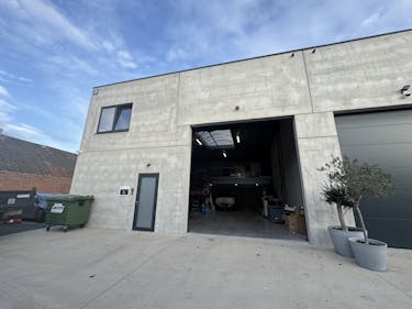 Ruime loods van 163 m² te huur - Pathoekeweg
