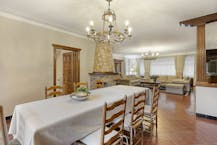 Riante villa met praktijkruimte