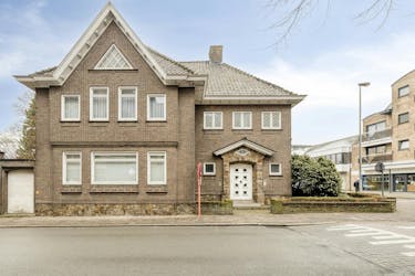 Riante villa met praktijkruimte