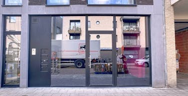 Instapklaar handelspand (60m²) te huur nabij de Grote Markt