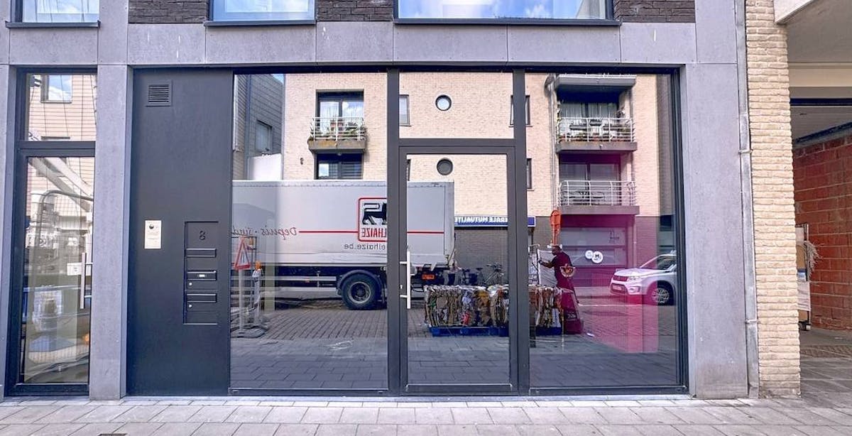 Instapklaar handelspand (60m²) te huur nabij de Grote Markt