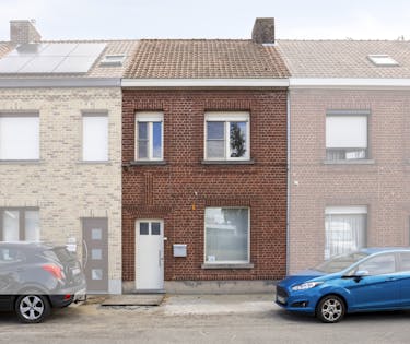 Instapklaar huis met 3 slaapkamers en leuke tuin