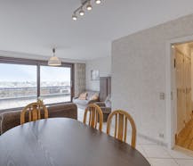 Penthouse te koop in Blankenberge met zeer ruim zonneterras