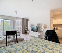 Brussels - Bright 1-bedroom apartment with parking