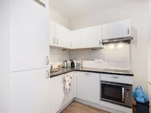 Brussels - Bright 1-bedroom apartment with parking