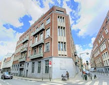 Grand-Place: Parking space ideally located.