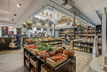 Commercieel gelijkvloers ± 310 m² te Sint-Gillis