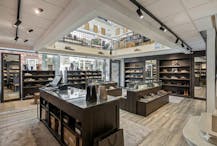 Commercieel gelijkvloers ± 310 m² te Sint-Gillis