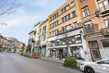 Commercieel gelijkvloers ± 310 m² te Sint-Gillis