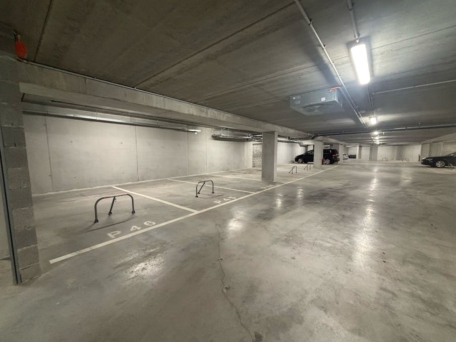 Parking spaces for rent in Neder-Over-Heembeek