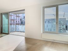 Tour & Taxis - 3-bedroom apartment with canal view