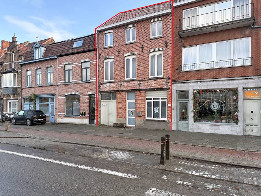 Renovatieproject te koop op toplocatie te Assebroek